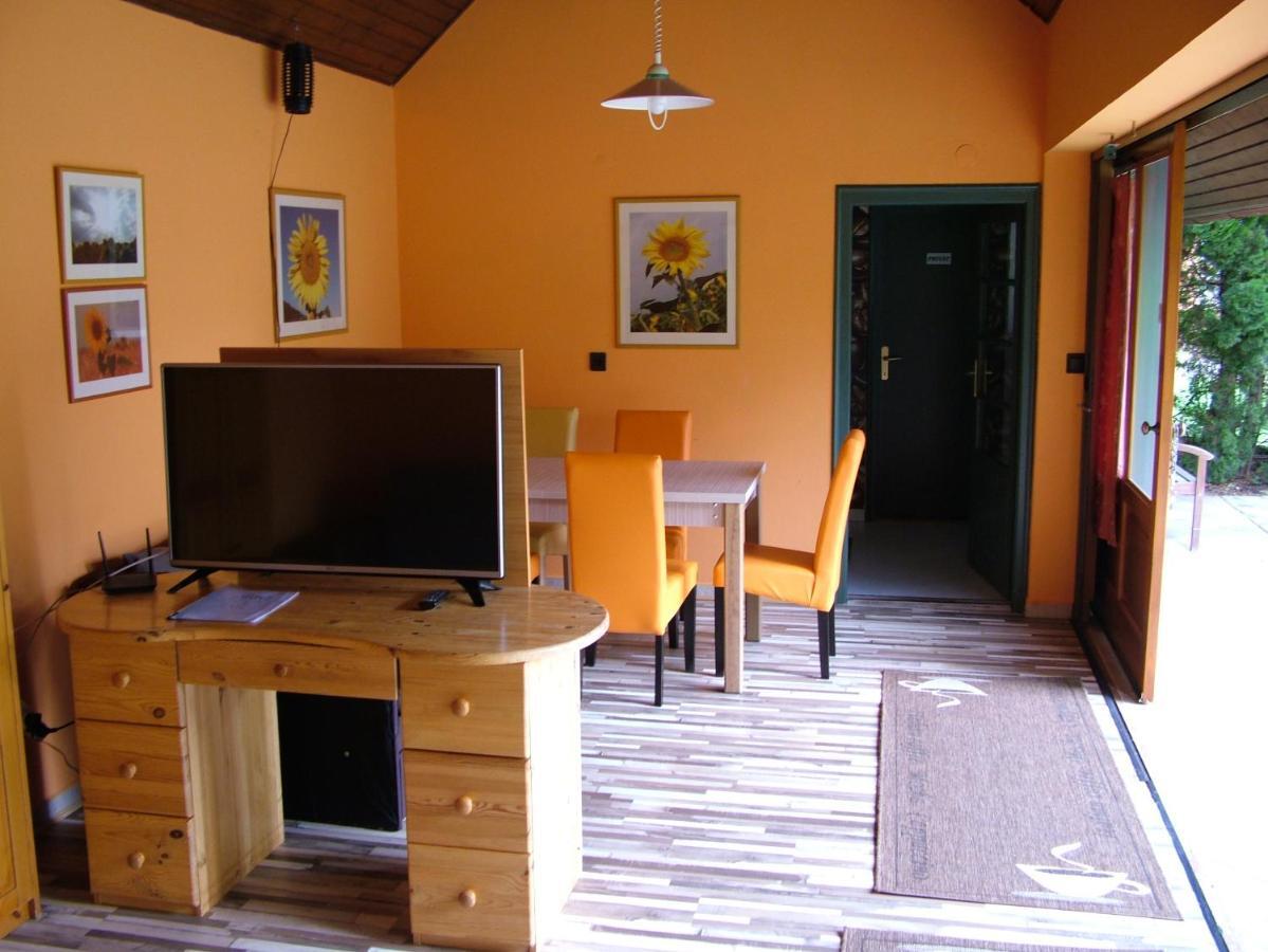 The Boys Apartman Siofok Luaran gambar